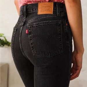 Levi's Black Ankle & Cropped Jeans